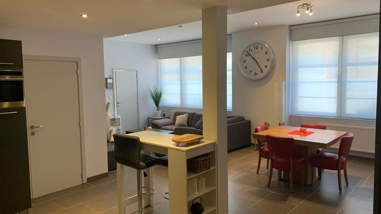 Ruime Studio In Deurne Amberes Exterior foto