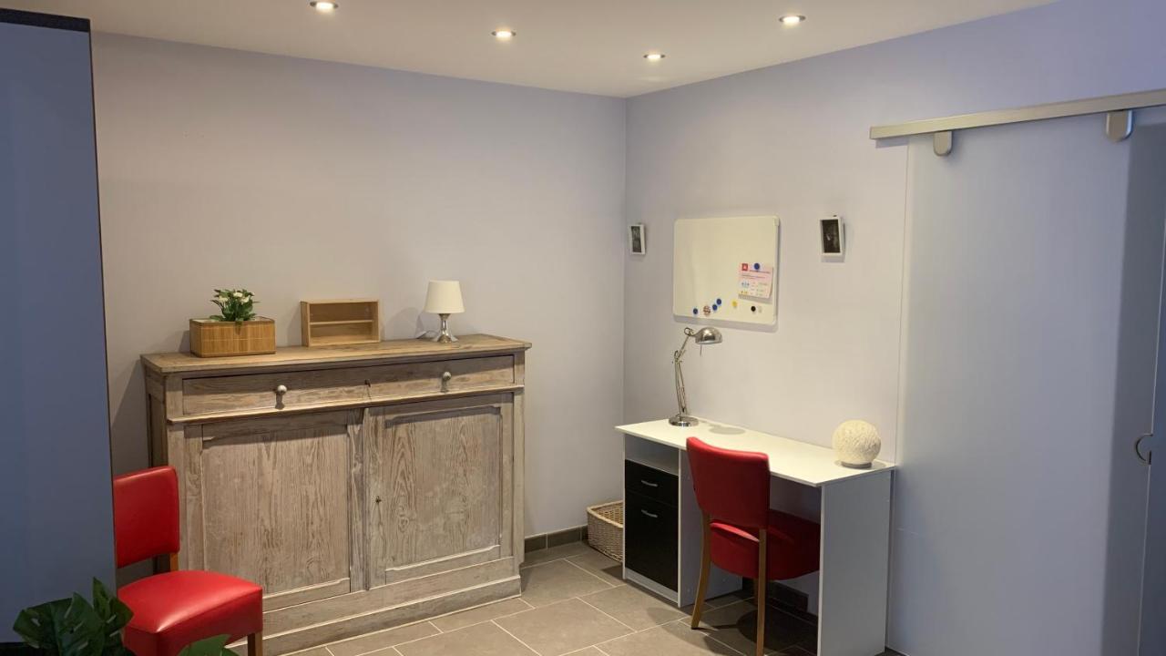 Ruime Studio In Deurne Amberes Exterior foto